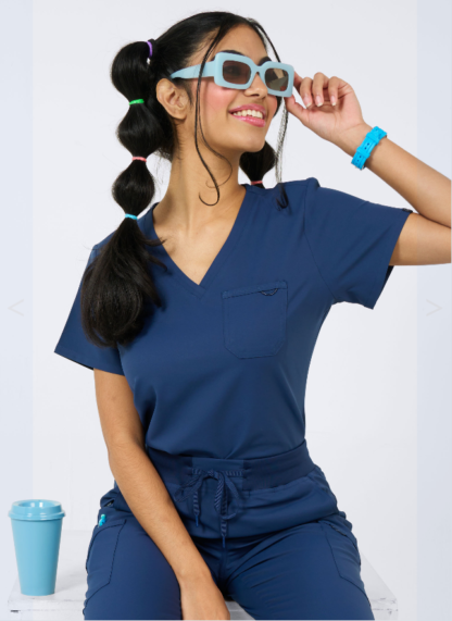 1169 Zavate Studio Elevate Tuck-In Top Navy