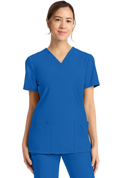CK832 Achieve 2-Pocket V-Neck Top Royal
