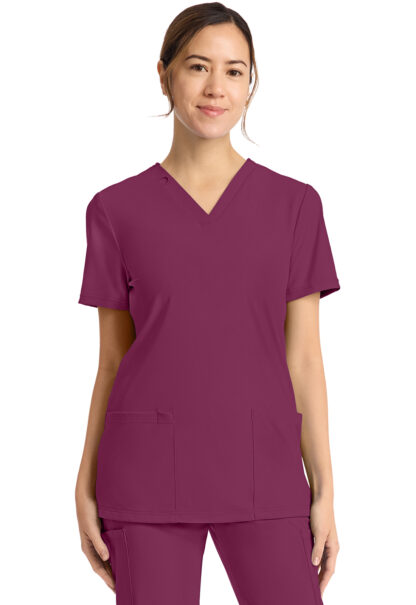 CK832 Achieve 2-Pocket V-Neck Top Wine